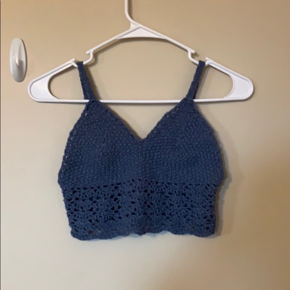 5 for $25🎈 Trending now!! Hollister crochet crop. Price firm unless bundled